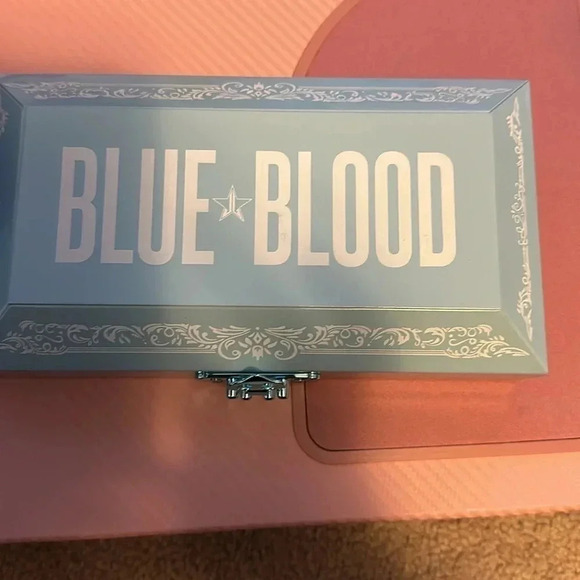 Jeffree Star Blue Blood Palette - Picture 5 of 5